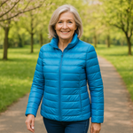Ragnhild – Übergangsjacke in Himmelblau von Amora Bern, Ansicht 2