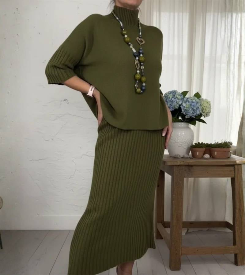 Debora Gestricktes Set mit Geripptem Midirock, Nahaufnahme