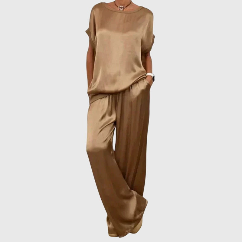 Kayla™ Elegantes zweiteiliges Set, Nahaufnahme