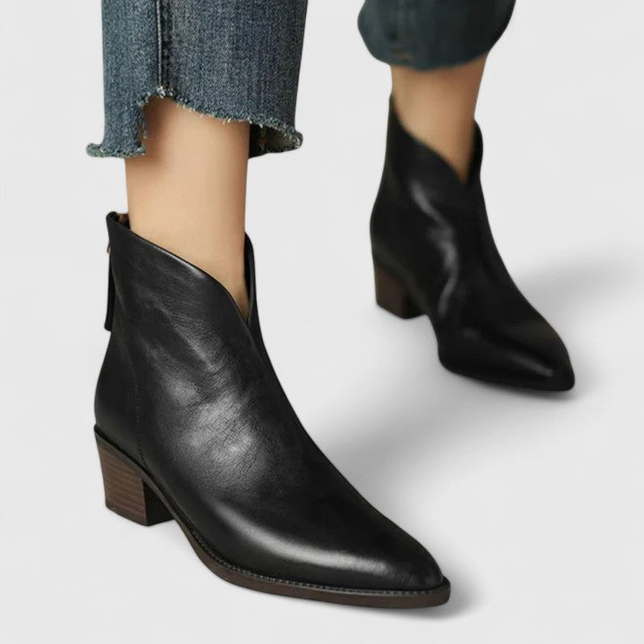 Bathildis – Elegante Stiefeletten von Amora Bern, Ansicht 13
