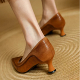 Fridolina – Pumps mit strukturierten Seitenpartien von Amora Bern, Ansicht 3