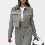 Edelgund – Kurze Jacke & weite Hose Set von Amora Bern, Ansicht 5