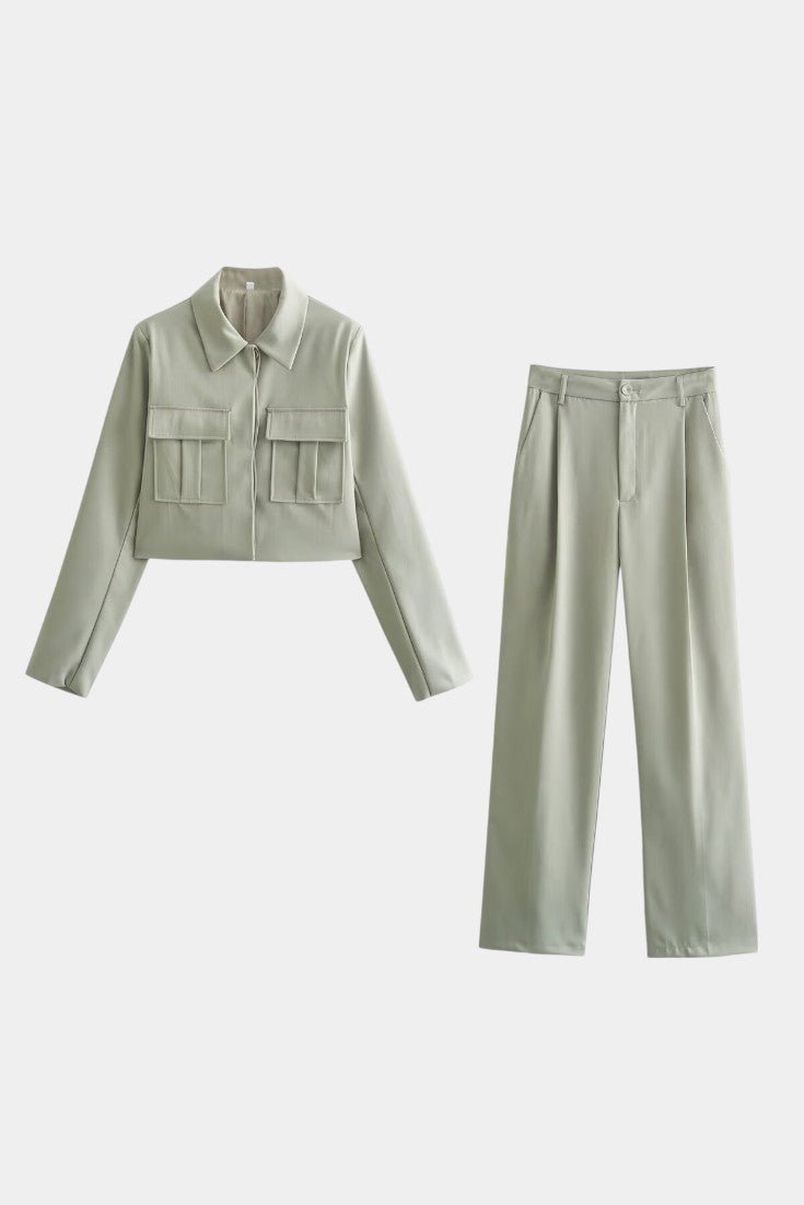 Edelgund – Kurze Jacke & weite Hose Set von Amora Bern, Ansicht 8