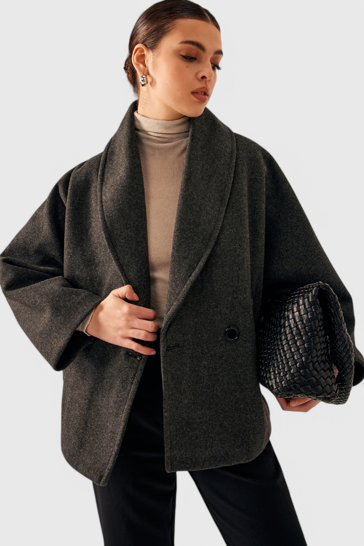 Detlinde – Lockerer Oversize-Mantel mit Schalkragen von Amora Bern, Ansicht 8