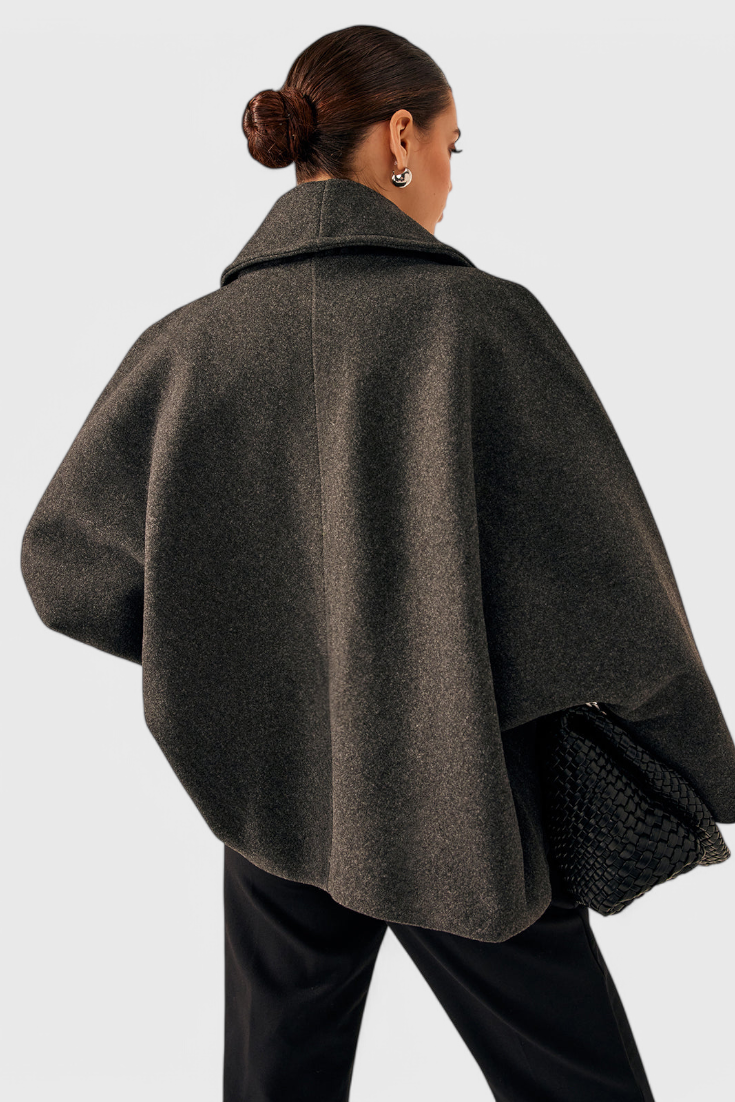 Detlinde – Lockerer Oversize-Mantel mit Schalkragen von Amora Bern, Ansicht 11
