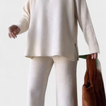 Amalgard – V-Ausschnitt-Oberteil & weite Hose Set von Amora Bern, Ansicht 3