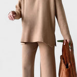 Amalgard – V-Ausschnitt-Oberteil & weite Hose Set von Amora Bern, Ansicht 5
