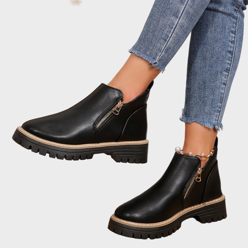 Madelgard – Elegante Stiefeletten mit bequemem Schnitt von Amora Bern, Ansicht 3