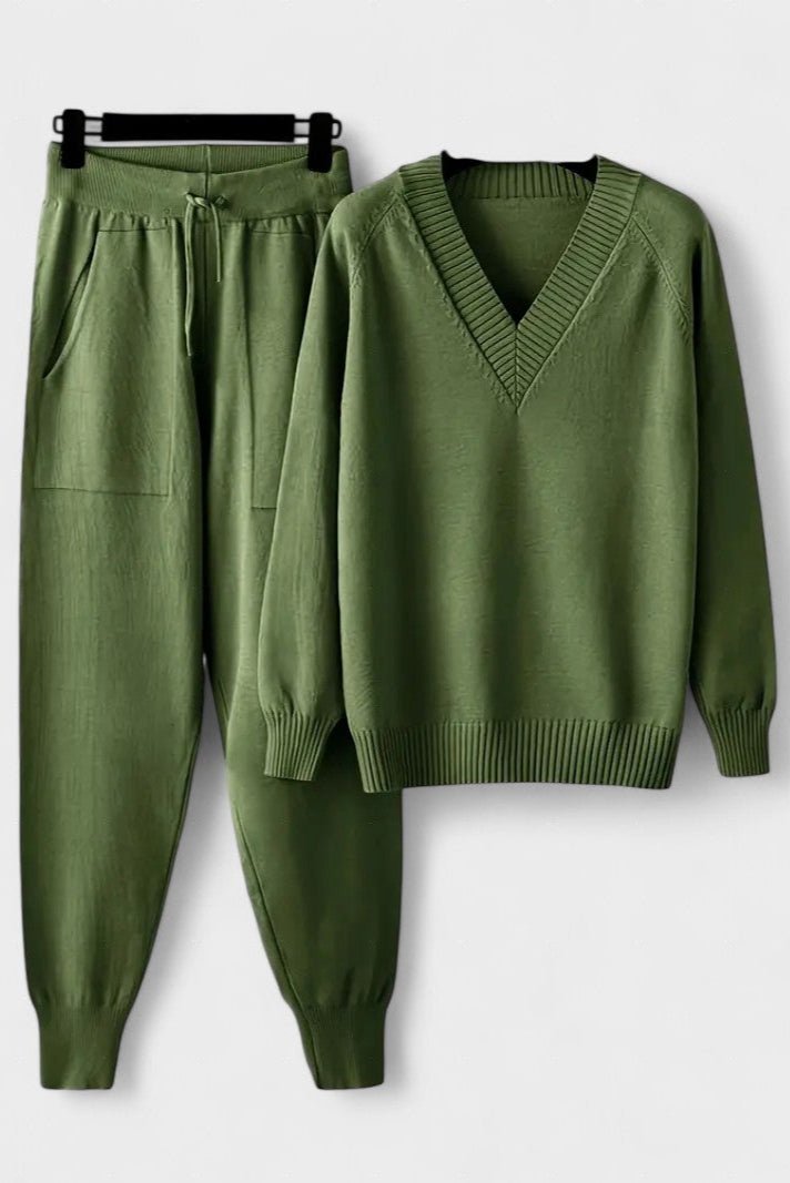 Ehrengard – V-Ausschnitt-Strickpullover & Hose Set von Amora Bern, Ansicht 6