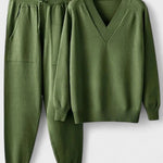 Ehrengard – V-Ausschnitt-Strickpullover & Hose Set von Amora Bern, Ansicht 6