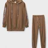 Adelmut – Kapuzenpullover & Jogginghose Set von Amora Bern, Ansicht 2