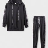 Adelmut – Kapuzenpullover & Jogginghose Set von Amora Bern, Ansicht 4