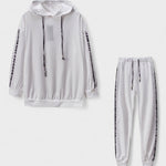 Adelmut – Kapuzenpullover & Jogginghose Set von Amora Bern, Ansicht 6