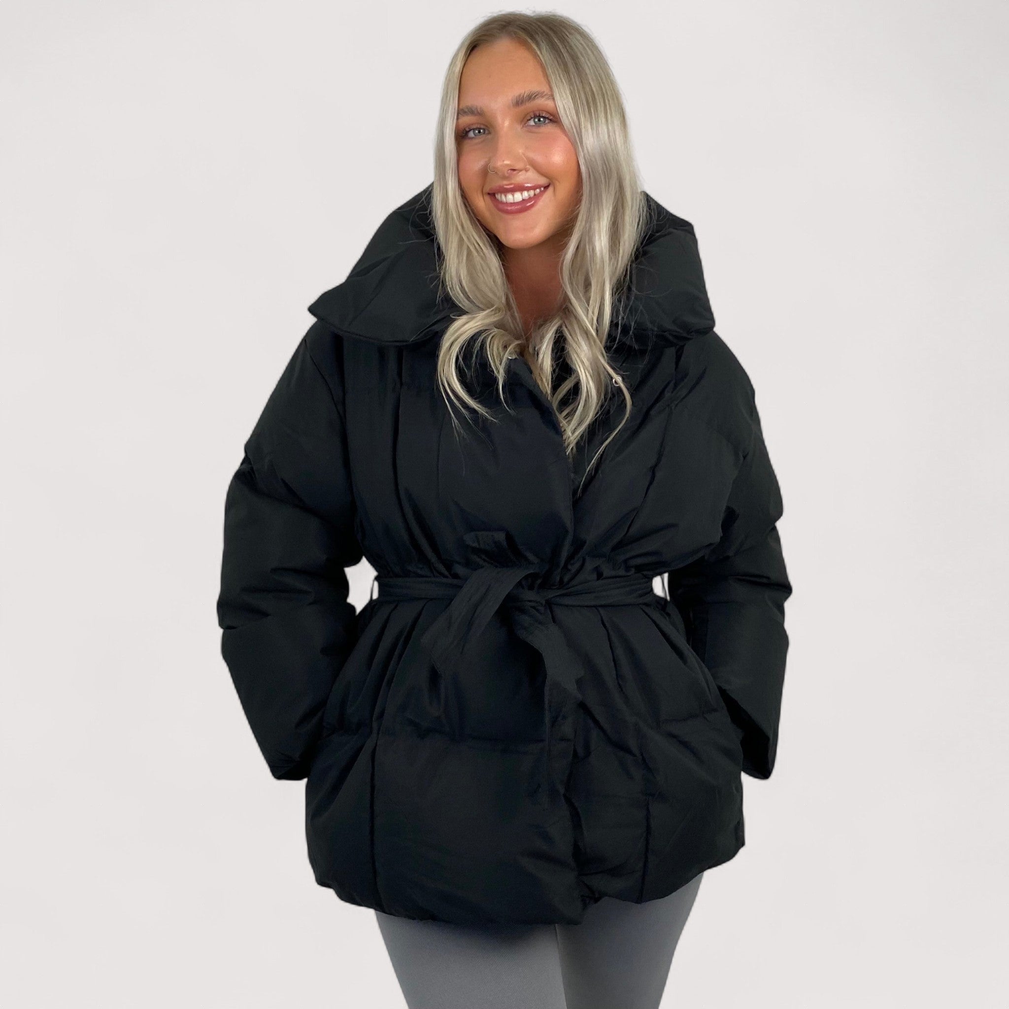 Elora™ | Kurze Gürteltaschen-Pufferjacke