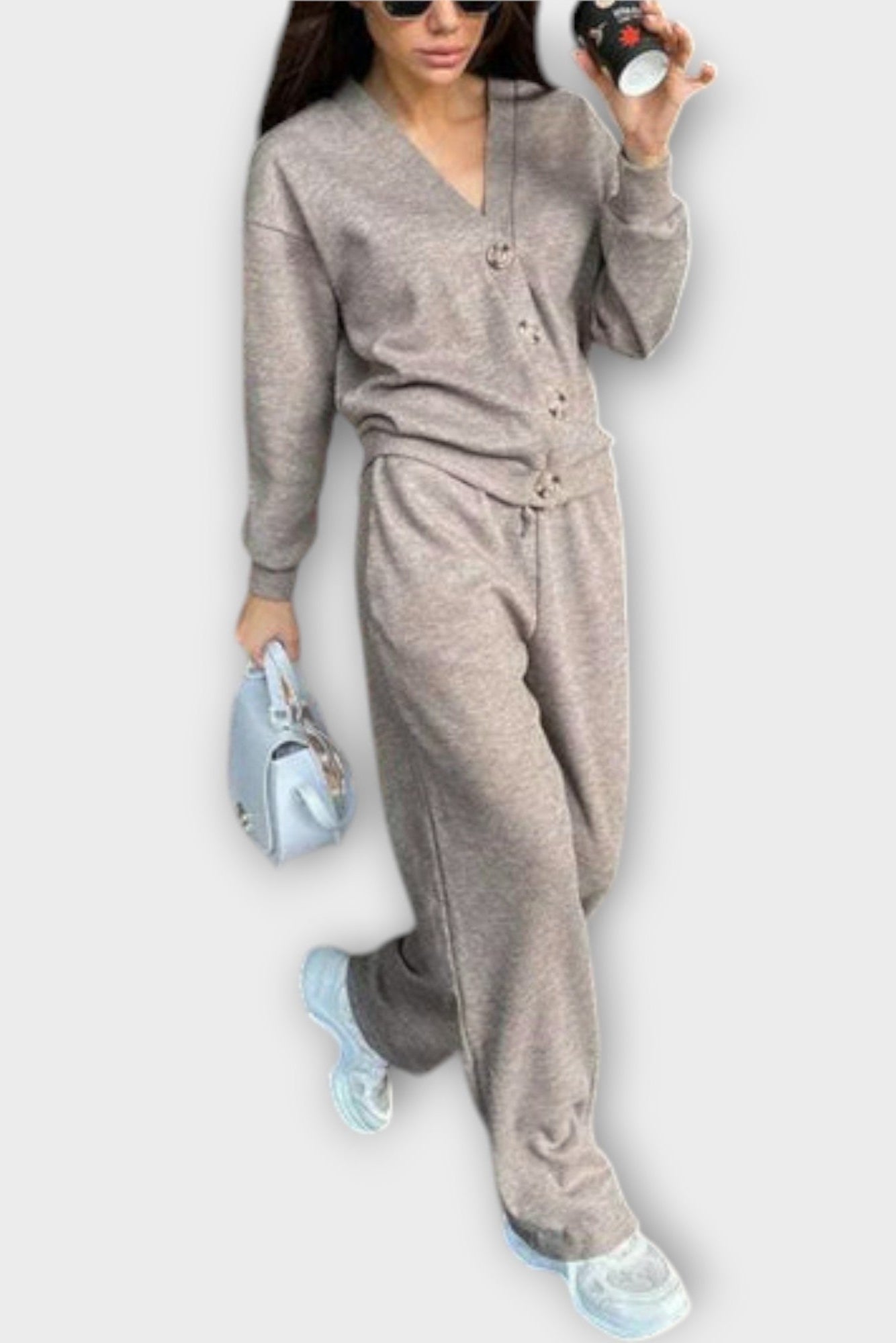 Odalinde – Strickjacke mit Knöpfen & Hose Set von Amora Bern, Ansicht 2