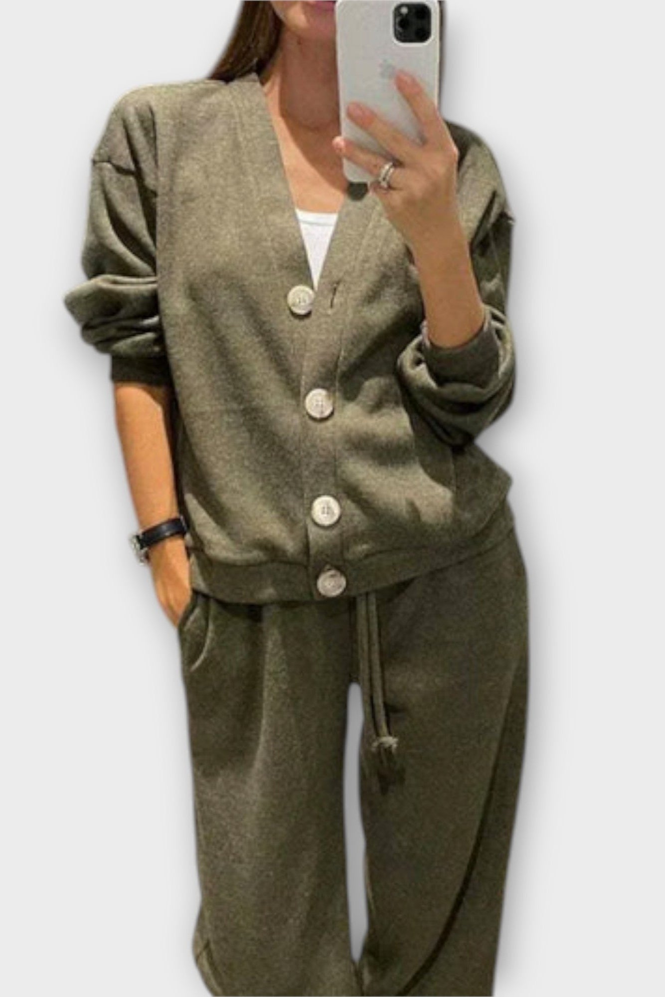 Odalinde – Strickjacke mit Knöpfen & Hose Set von Amora Bern, Ansicht 3