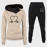 Burgunde – Hoodie mit Herzmotiv & Jogginghose Set von Amora Bern, Ansicht 6