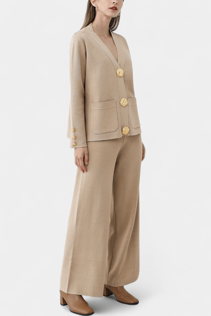 Trudlind – Strickjacke mit Knöpfen & weite Hose Set von Amora Bern, Ansicht 3