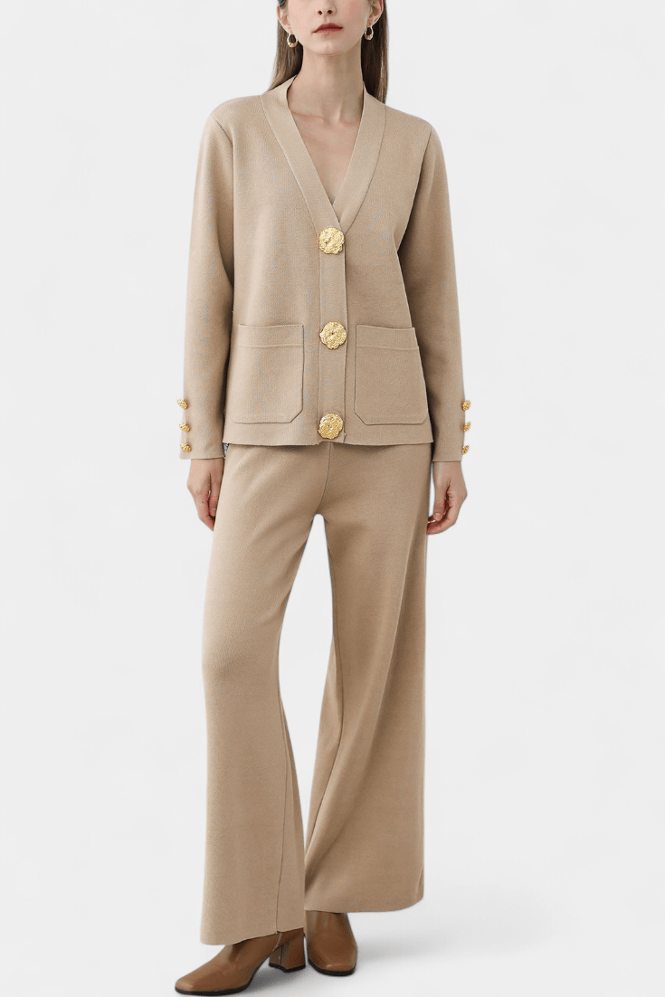 Trudlind – Strickjacke mit Knöpfen & weite Hose Set von Amora Bern, Ansicht 4
