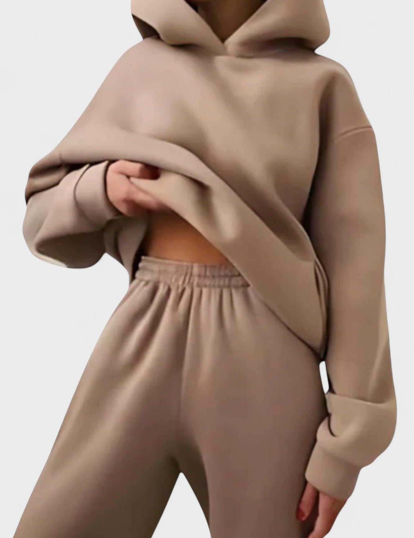 Gunthild – Lockerer Kapuzenpullover & Hose Set von Amora Bern