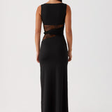 Leni™ | Figurumspielendes Maxikleid mit dezenten Ausschnitten und Schnürung