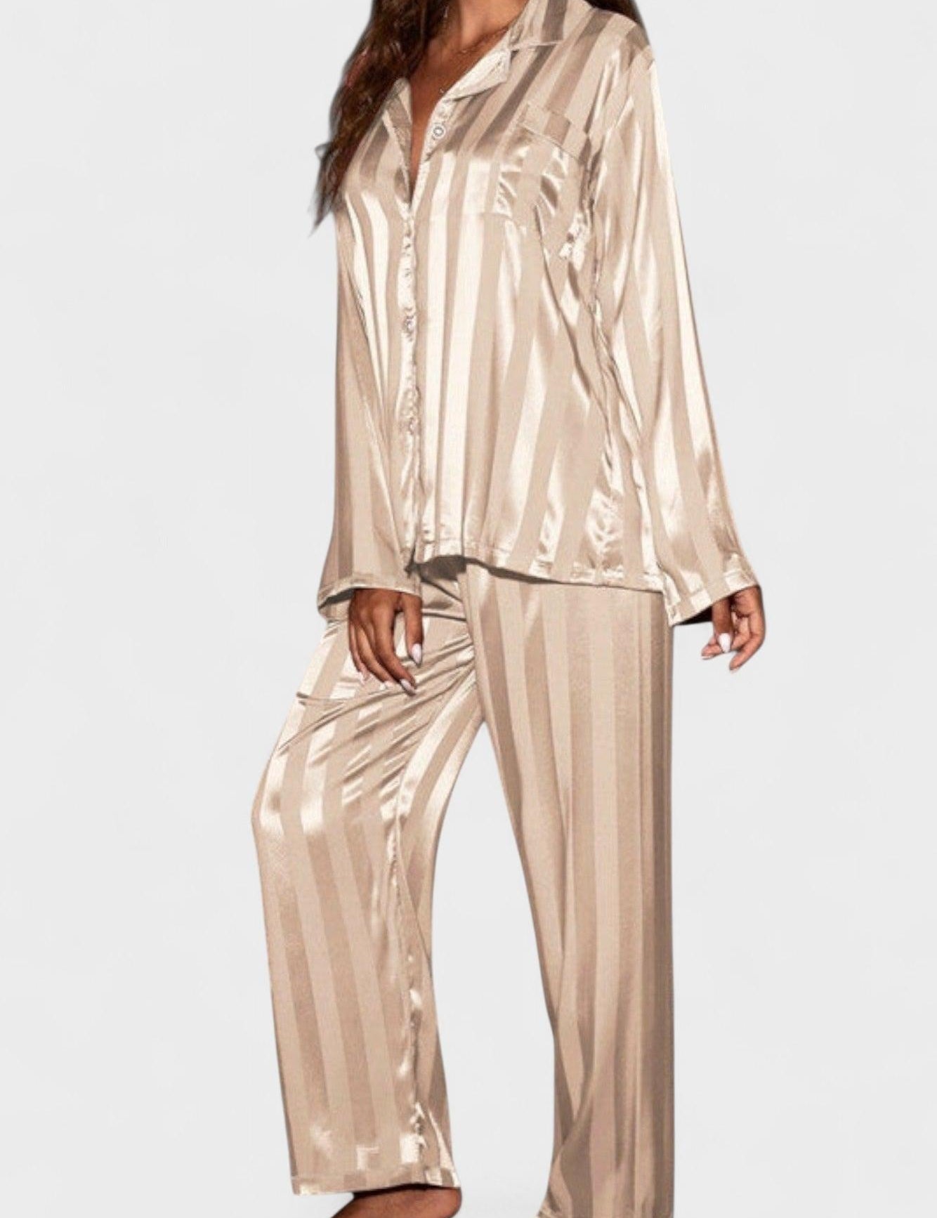 Ortlinde – Satin-Look-Hemd & Hose Set von Amora Bern