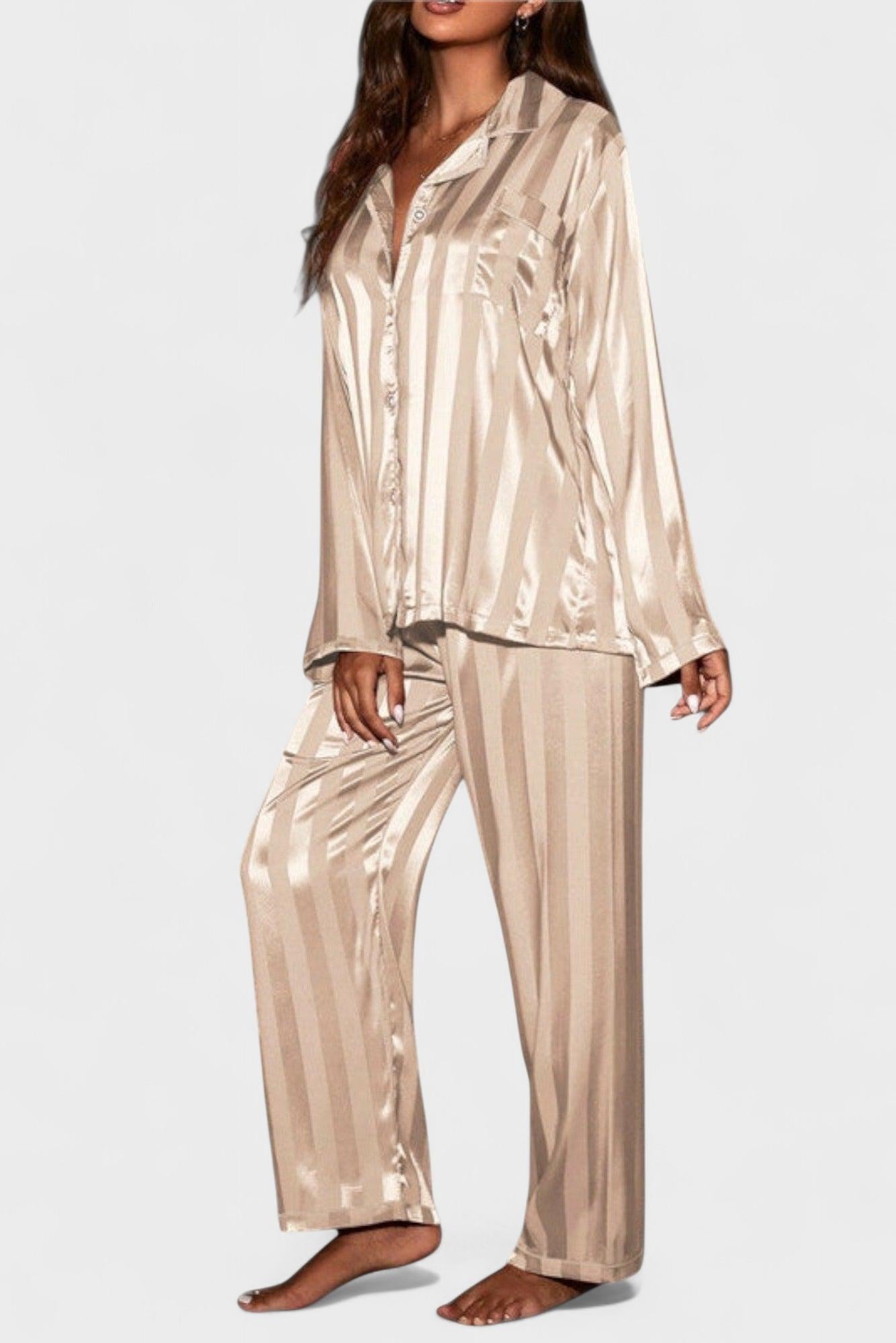 Ortlinde – Satin-Look-Hemd & Hose Set von Amora Bern