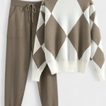 Hartlinde – Argyle-Strickpullover & Hose Set von Amora Bern