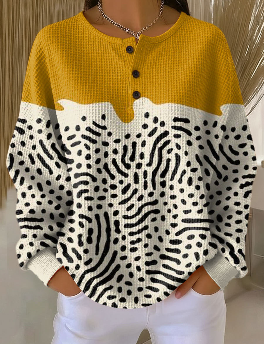 Frieda – Pullover in Senfgelb mit Punktmuster von Amora Bern