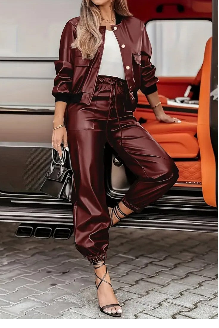 Alruna – Kunstlederjacke & Hose Set von Amora Bern, Ansicht 3