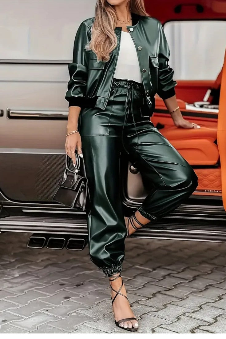 Alruna – Kunstlederjacke & Hose Set von Amora Bern, Ansicht 5