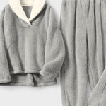 Heilgard – Weiches Strickoberteil & Hose Set von Amora Bern