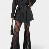 Eilhild – Blazer & Spitzenhose Set von Amora Bern