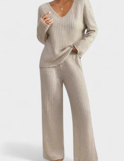 Oswinde – Gerippter Strickpullover & weite Hose Set von Amora Bern