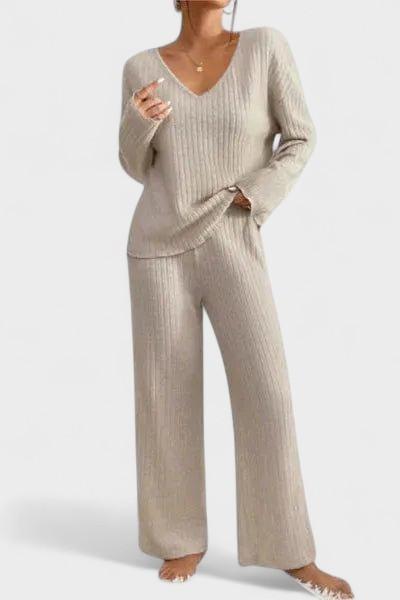 Oswinde – Gerippter Strickpullover & weite Hose Set von Amora Bern