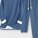 Hiltraud – Langarm-Oberteil mit Kontrastbesatz & Hose Set von Amora Bern, Ansicht 9