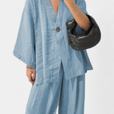 Volkhild – Lockeres Wickeloberteil & weite Hose Set von Amora Bern, Ansicht 13