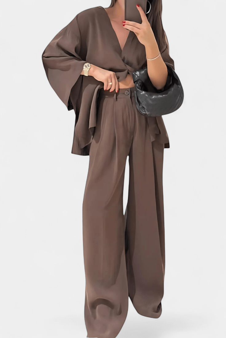 Volkhild – Lockeres Wickeloberteil & weite Hose Set von Amora Bern, Ansicht 9