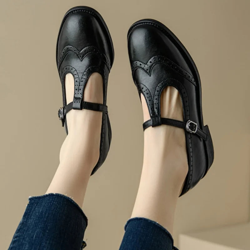 Johanna – Elegante Damen-T-Steg-Schuhe von Amora Bern