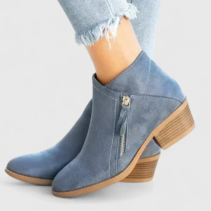 Rictrude – Orthopädische Stiefeletten mit Reissverschluss von Amora Bern, Ansicht 2