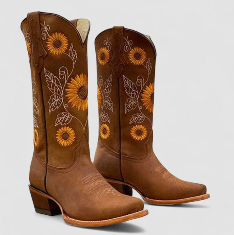 Ermenberga – Western-Stiefel mit Blumenstickerei von Amora Bern, Ansicht 3