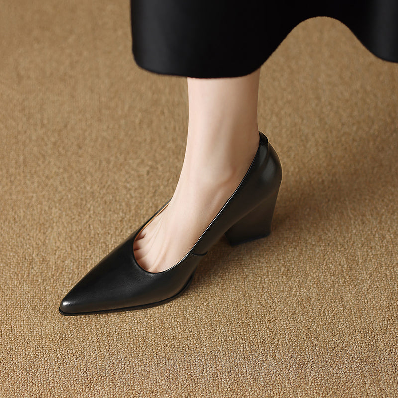 Liselotte – Spitze Pumps mit breitem Blockabsatz von Amora Bern, Ansicht 9
