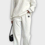 Hadwiga – Zopfmusterpullover & Hose Set von Amora Bern, Ansicht 3
