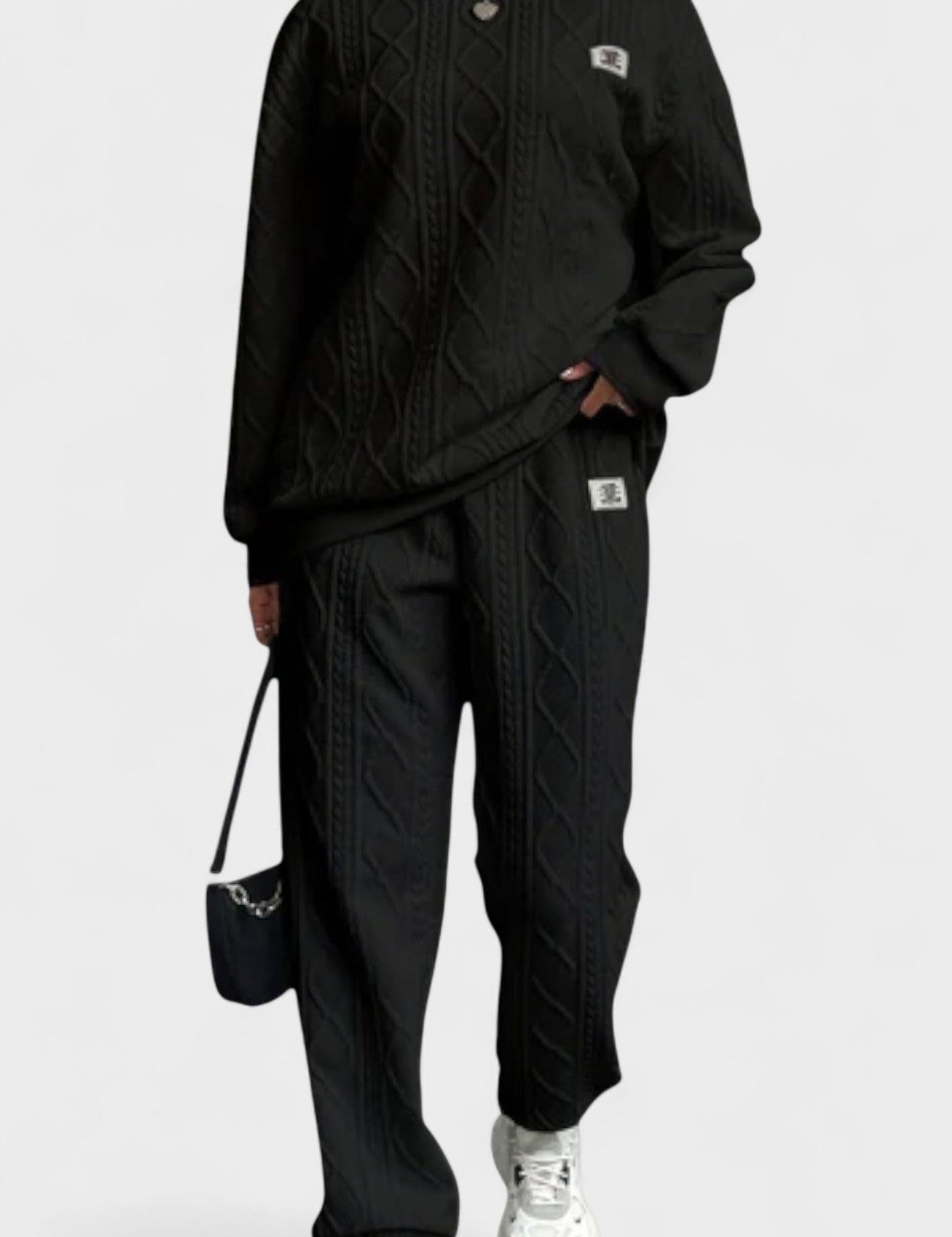 Hadwiga – Zopfmusterpullover & Hose Set von Amora Bern