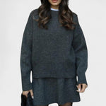 Agilinde – Longline-Strickpullover & Rock Set von Amora Bern, Ansicht 15
