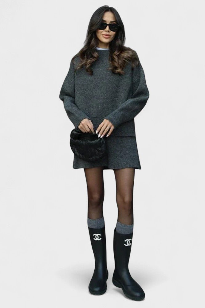 Agilinde – Longline-Strickpullover & Rock Set von Amora Bern, Ansicht 16