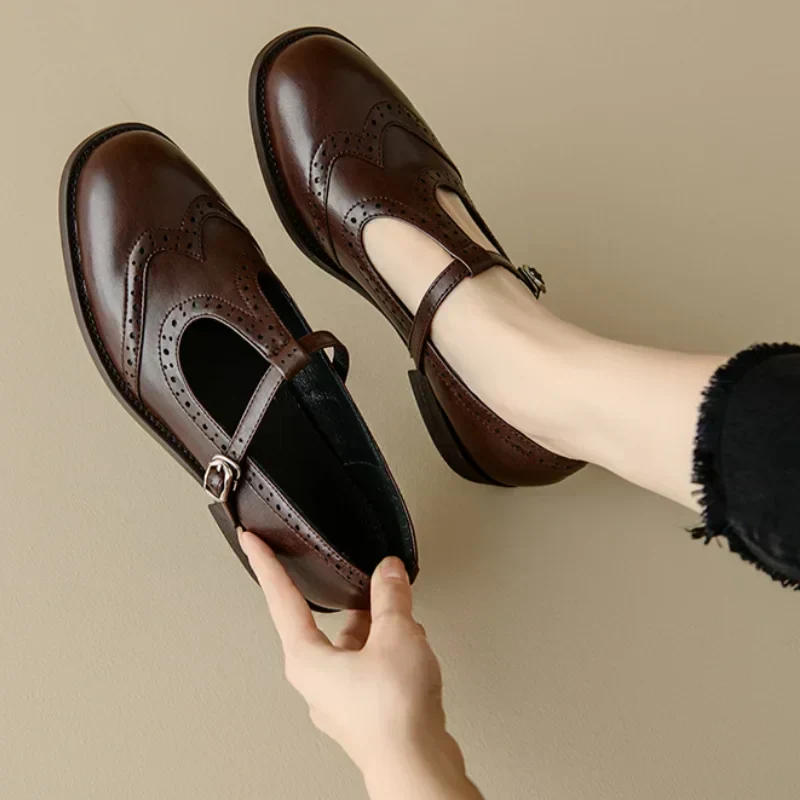 Johanna – Elegante Damen-T-Steg-Schuhe von Amora Bern, Ansicht 2