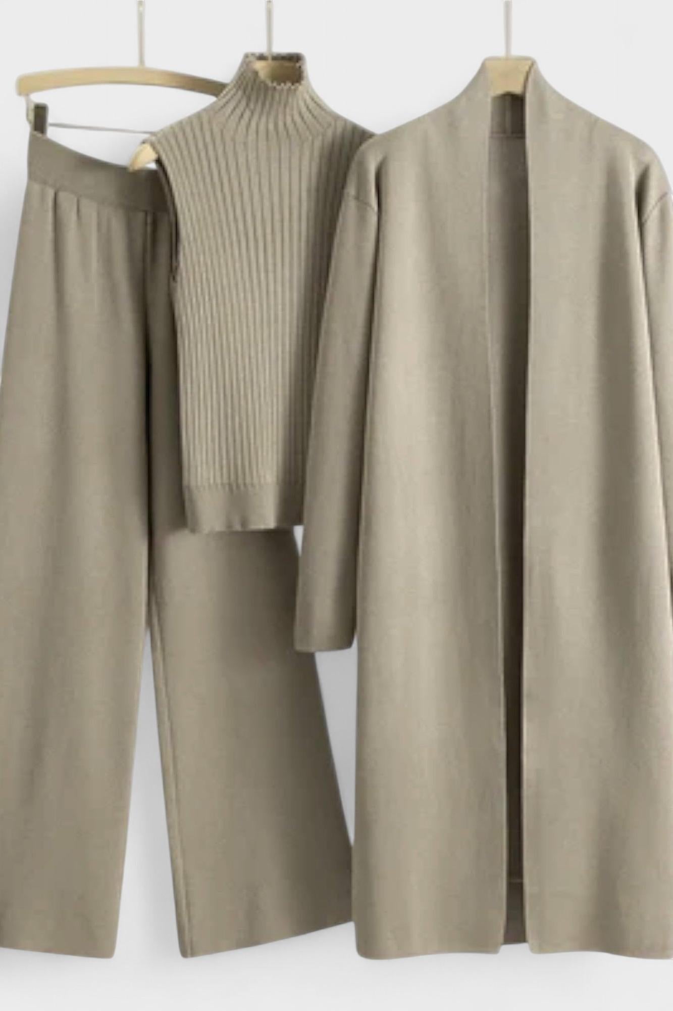 Isgard – Dreiteiliges Rippstrick-Set mit Hose von Amora Bern