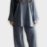 Sunhild – Oversize-Langarm-Oberteil & weite Hose Set von Amora Bern, Ansicht 4