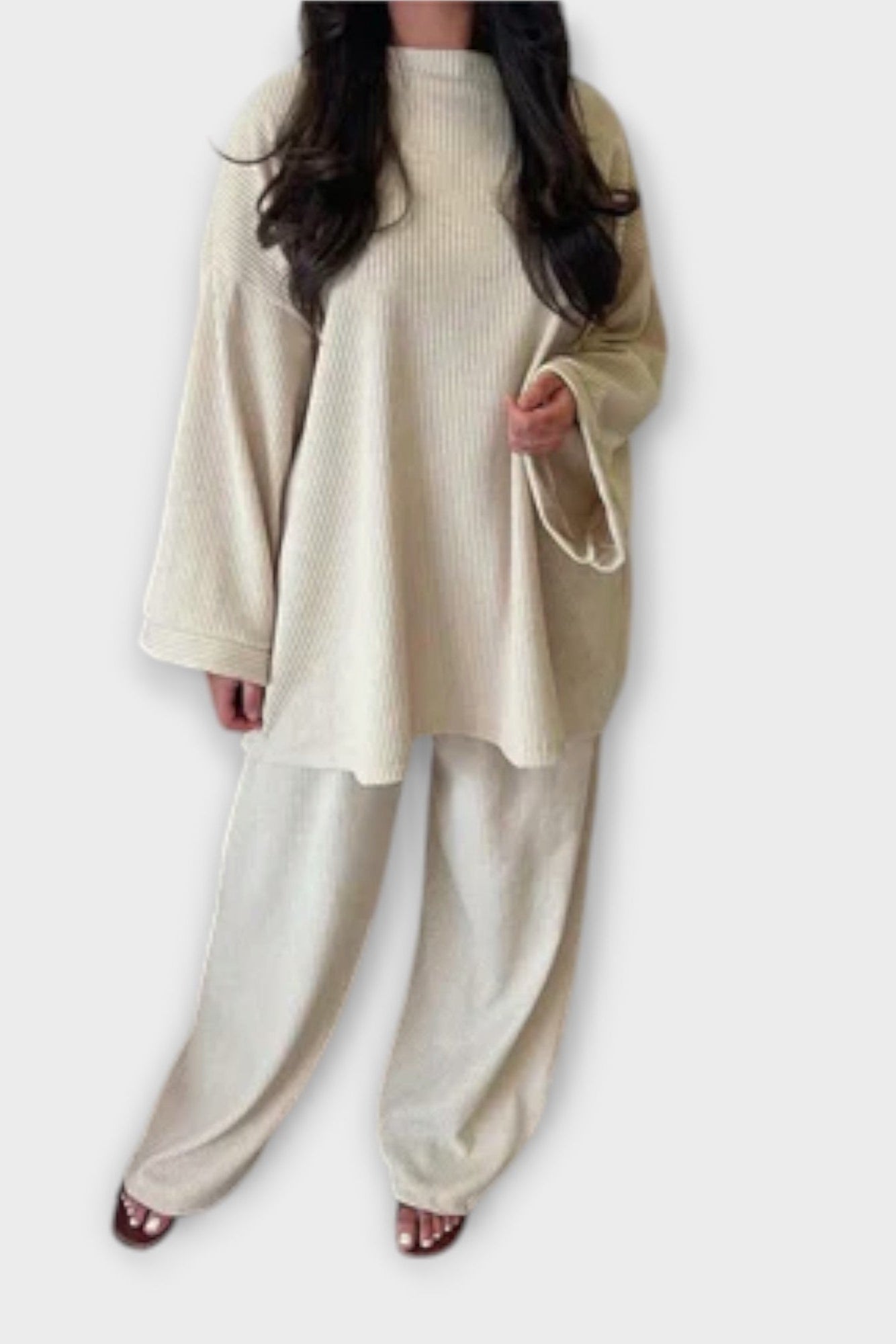 Sunhild – Oversize-Langarm-Oberteil & weite Hose Set von Amora Bern, Ansicht 6